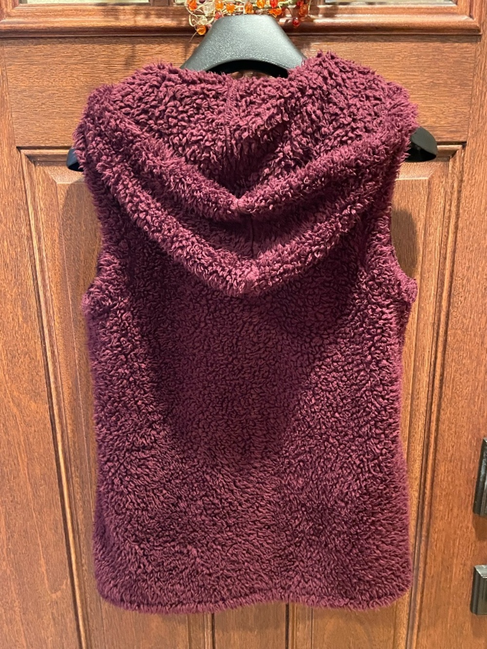 Jockey Sherpa Vest with Hood Size XS , burgundy - Picture 3 of 3